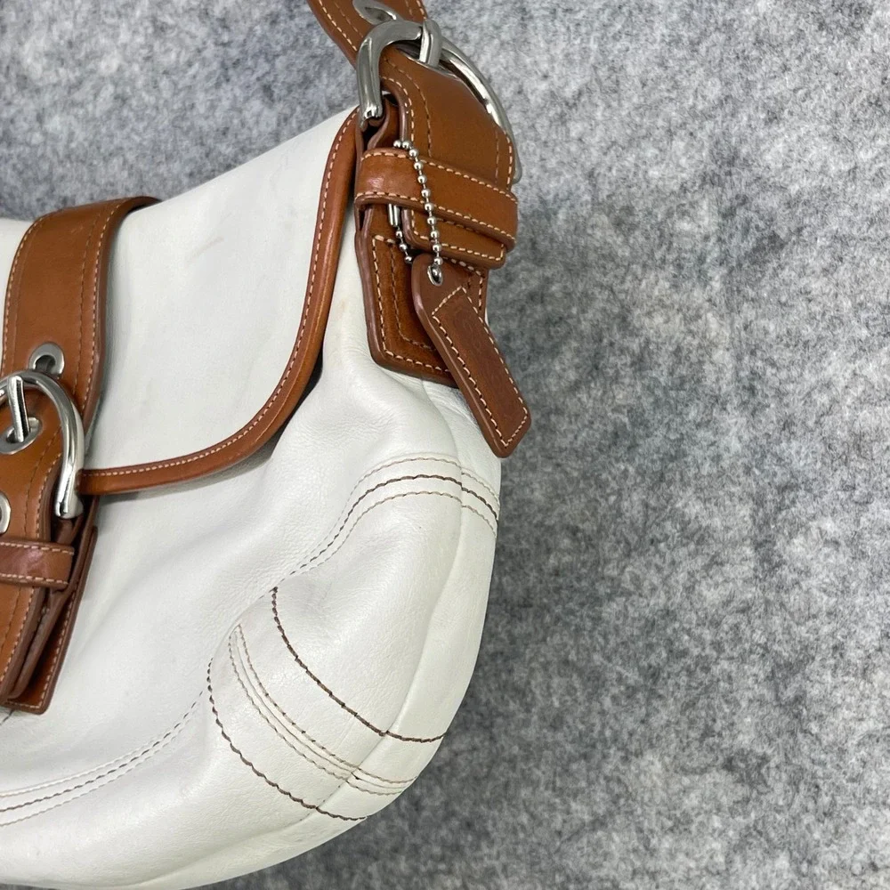 Coach‎ Soho Shoulder Bag Women Medium White Leather Brown Trim Buckle F10192